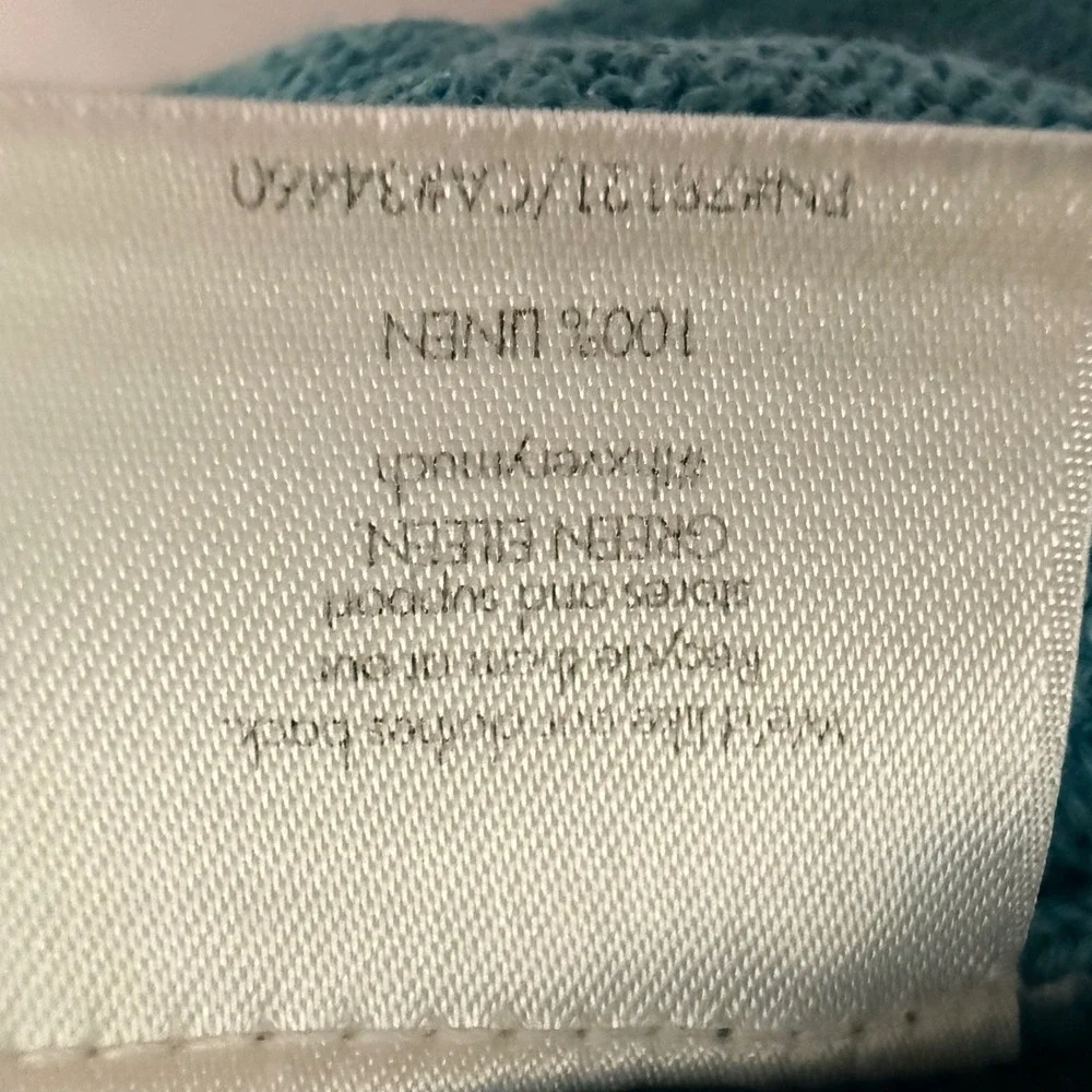 Eileen Fisher lightweight 100%